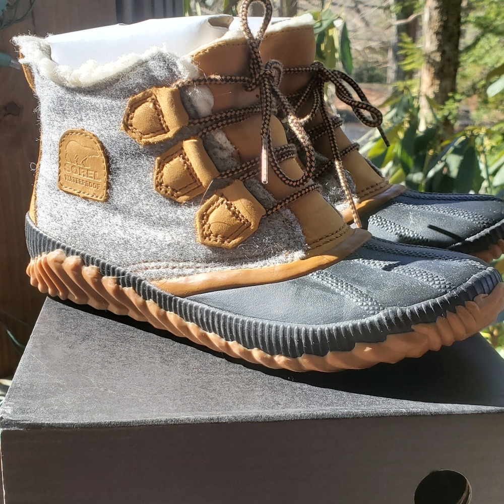 SOREL Out N About Plus Size 8.5
